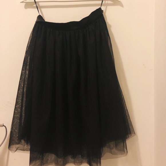 Forever 22 black ballet skirt - Picture 2 of 2